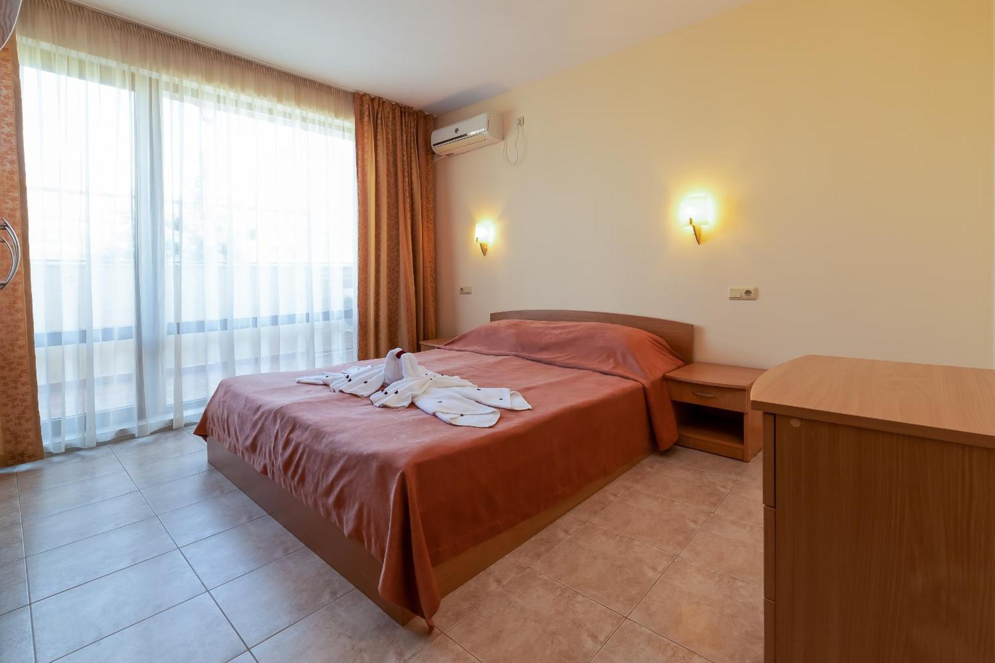 Tourist Complex Rose Village Aparthotel 2*
